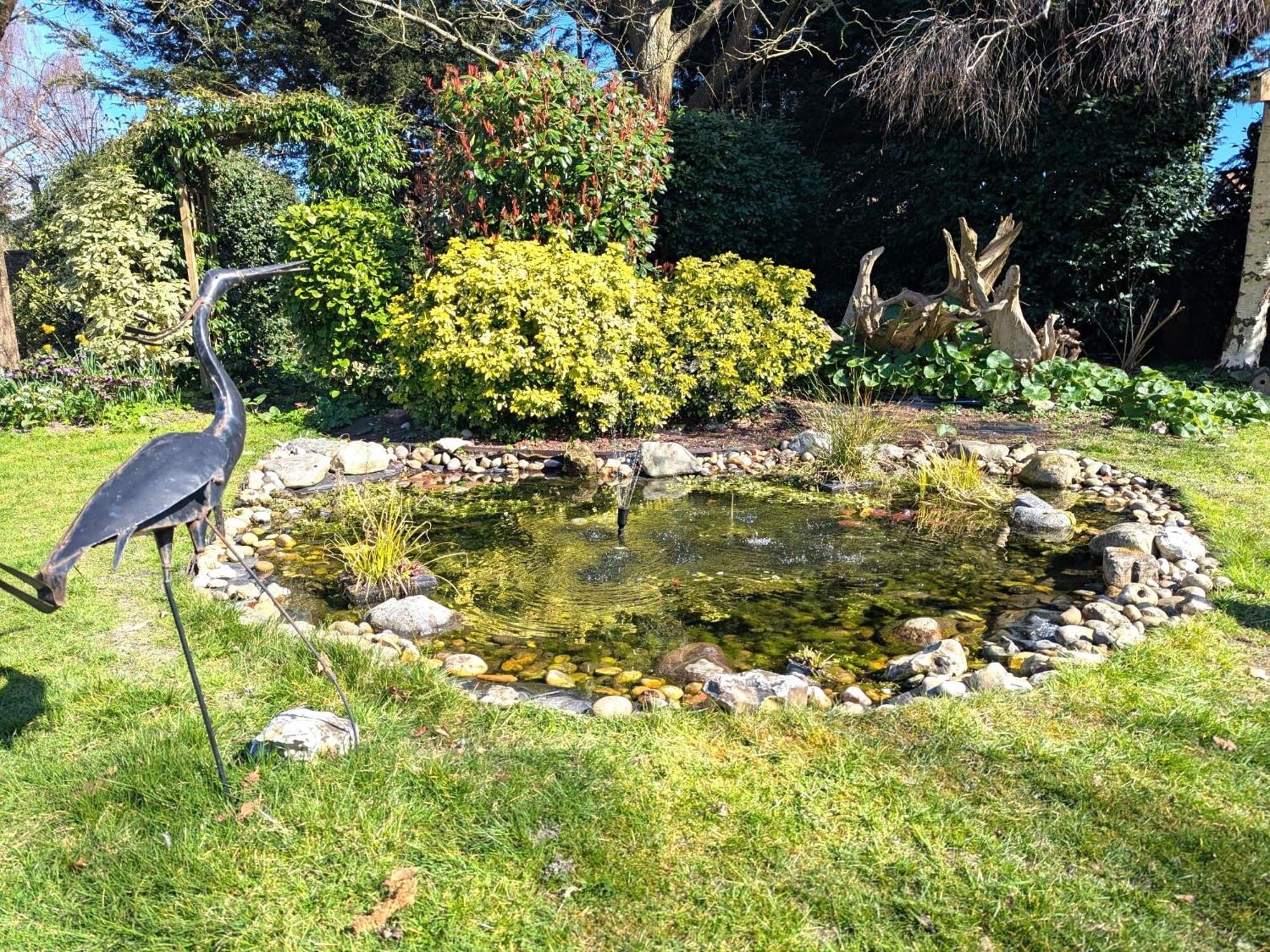 Georgian 2 Bedroom Apartment In Chichester With Free Parking - Chichester Holiday Properties 외부 사진